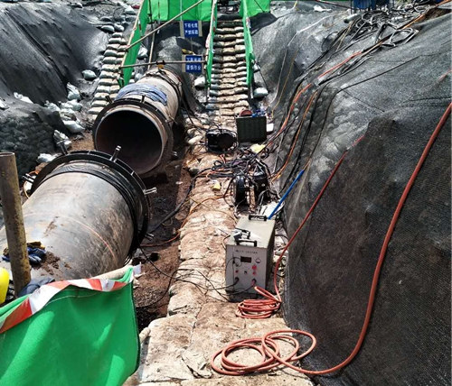 三聯(lián)磁電管道消磁-東北石油換管作業(yè)區(qū)-DJ-380A管道消磁機及消磁線圈部署完成 三聯(lián)磁電管道消磁-東北石油換管作業(yè)區(qū)-DJ-380A管道消磁機及消磁線圈部署完成